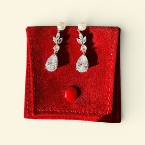 Elegant Silver Crystal and Pearl Drop Earrings